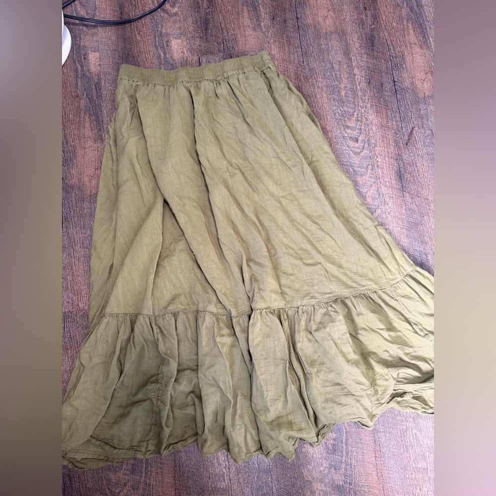 dip Olive Ruffle-Hem Maxi Skirt